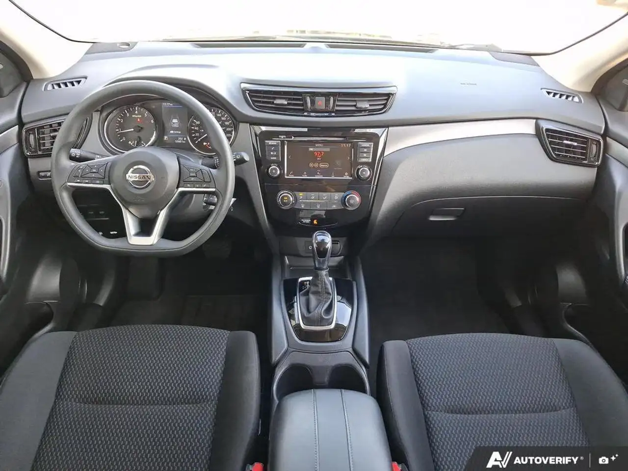 Nissan Qashqai снимка Nissan Qashqai