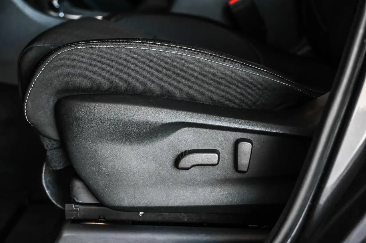 Subaru Ascent photo Subaru Ascent