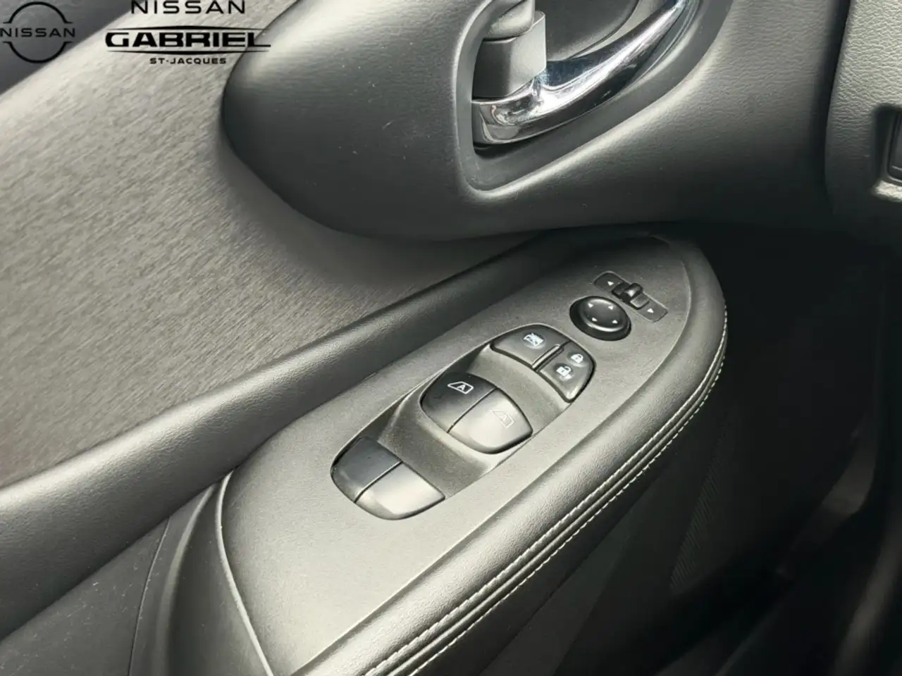 Nissan Murano снимка Nissan Murano