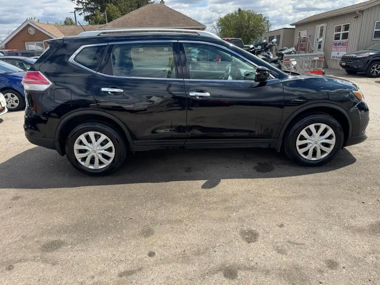 Nissan Rogue photo Nissan Rogue