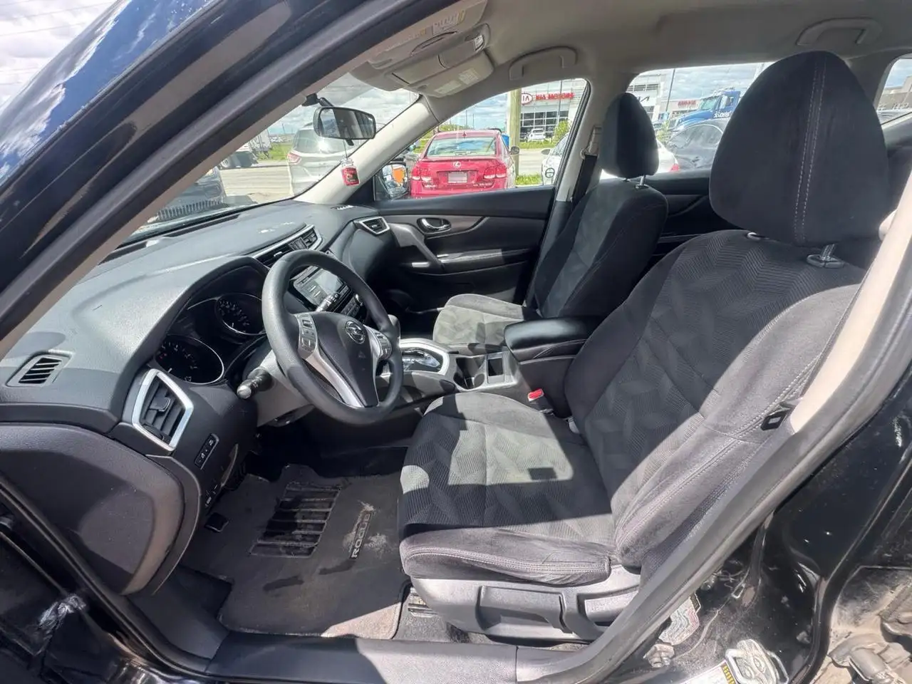 Nissan Rogue photo Nissan Rogue