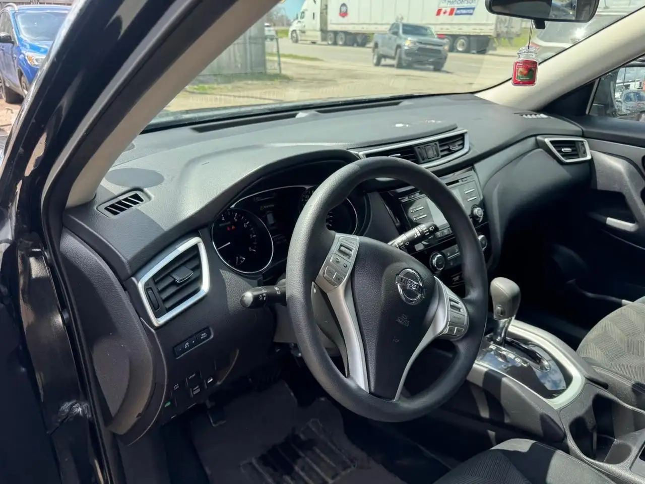 Nissan Rogue photo Nissan Rogue