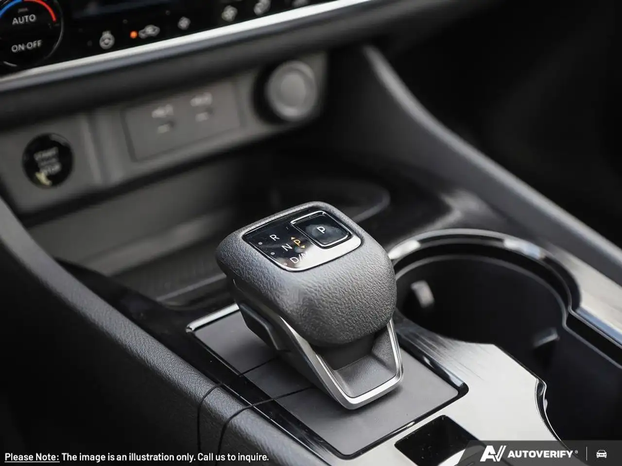 Nissan Rogue fotografie Nissan Rogue