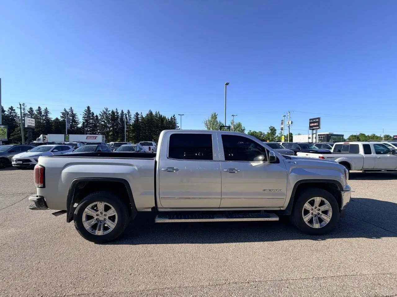 GMC Sierra 1500 photo GMC Sierra 1500