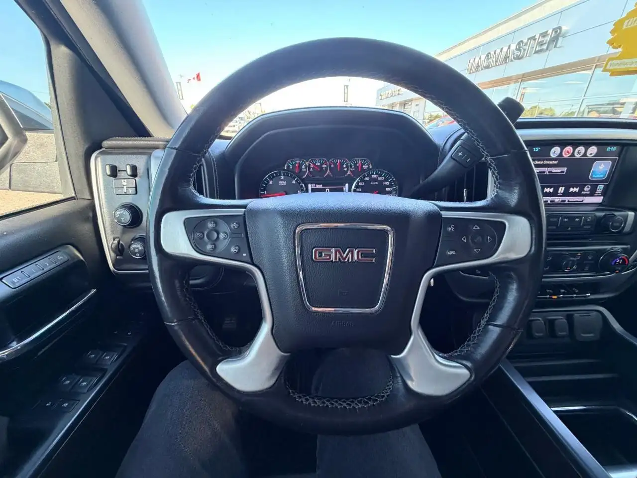 GMC Sierra 1500 photo GMC Sierra 1500