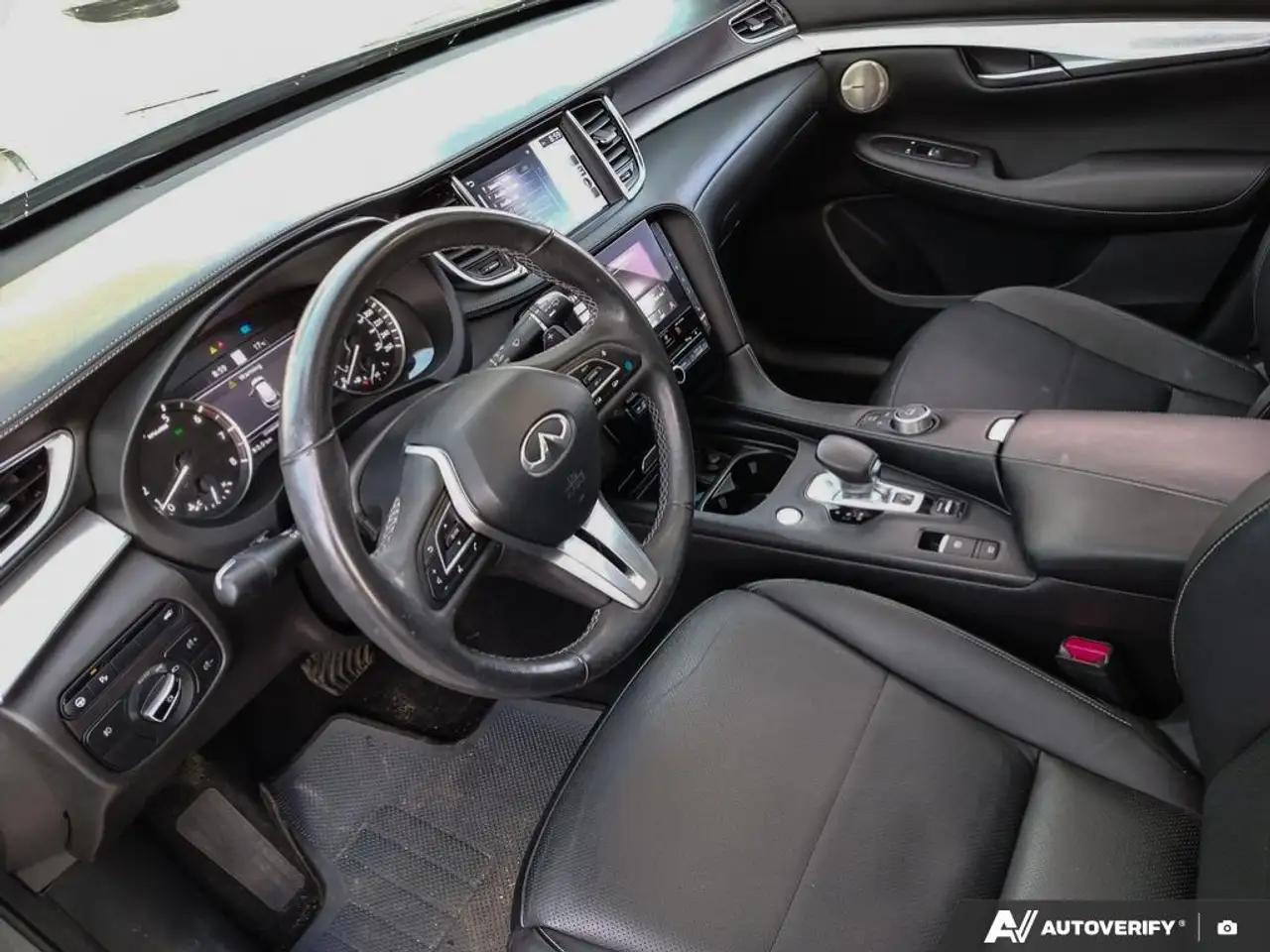 Infiniti QX50 снимка Infiniti QX50