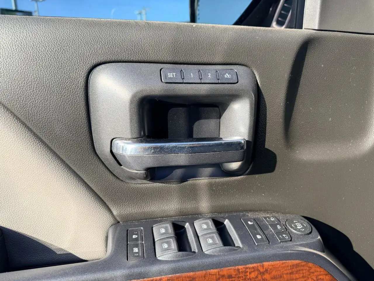 GMC Sierra 1500 photo GMC Sierra 1500