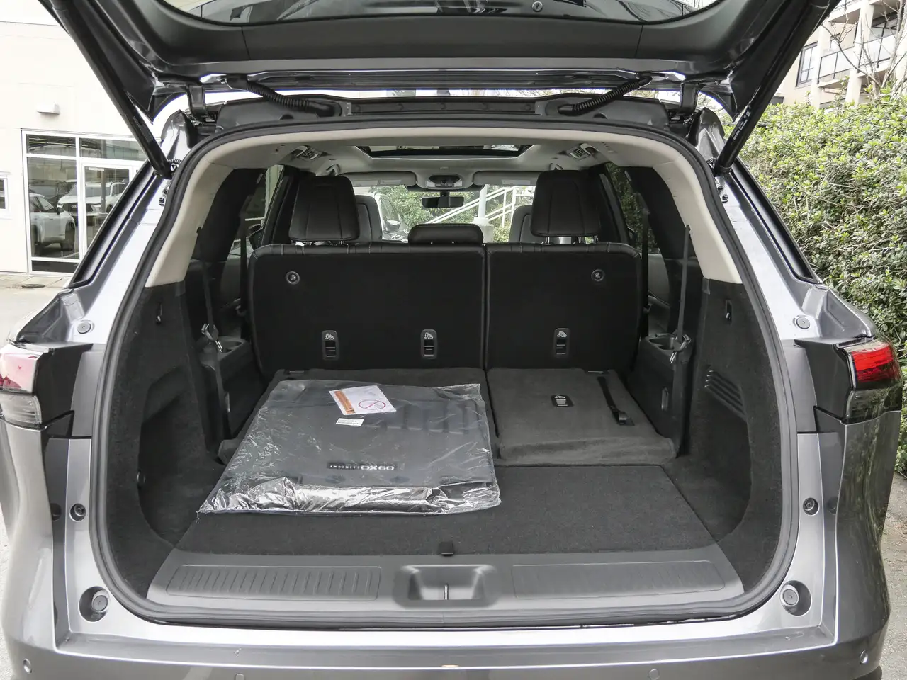 Infiniti QX60 снимка Infiniti QX60