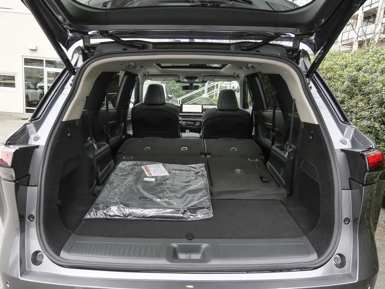 Infiniti QX60 снимка Infiniti QX60