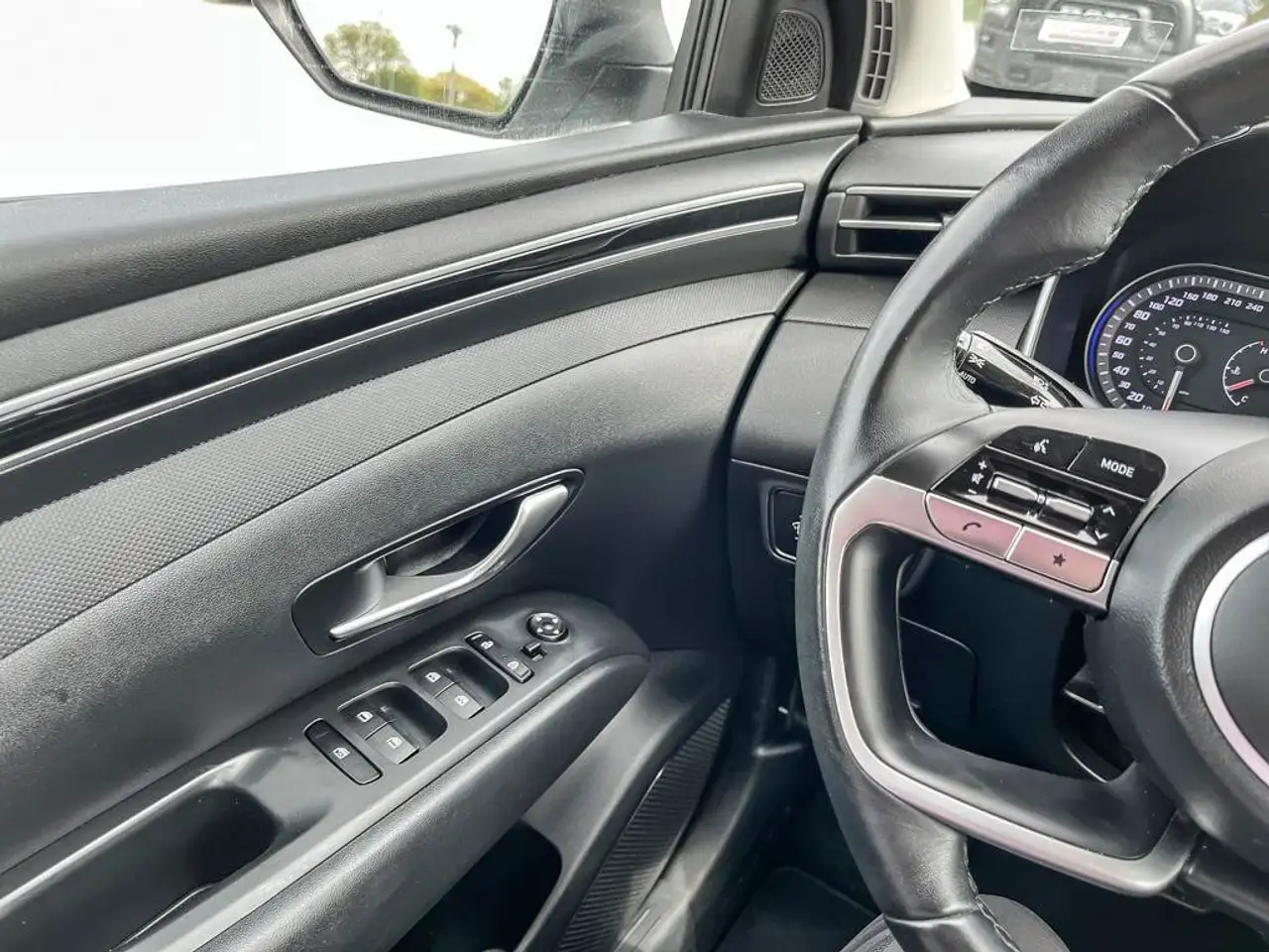Hyundai TUCSON снимка Hyundai TUCSON