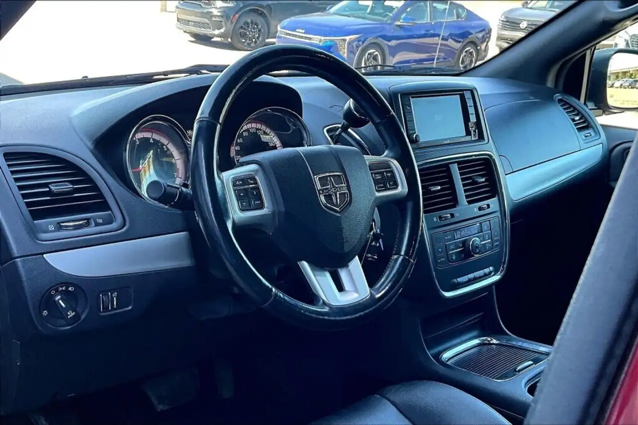 Dodge Grand Caravan fotografie Dodge Grand Caravan
