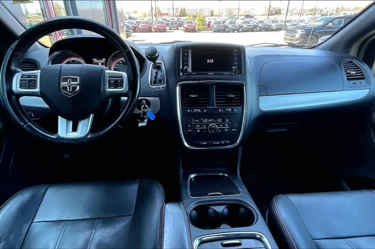 Dodge Grand Caravan fotografie Dodge Grand Caravan