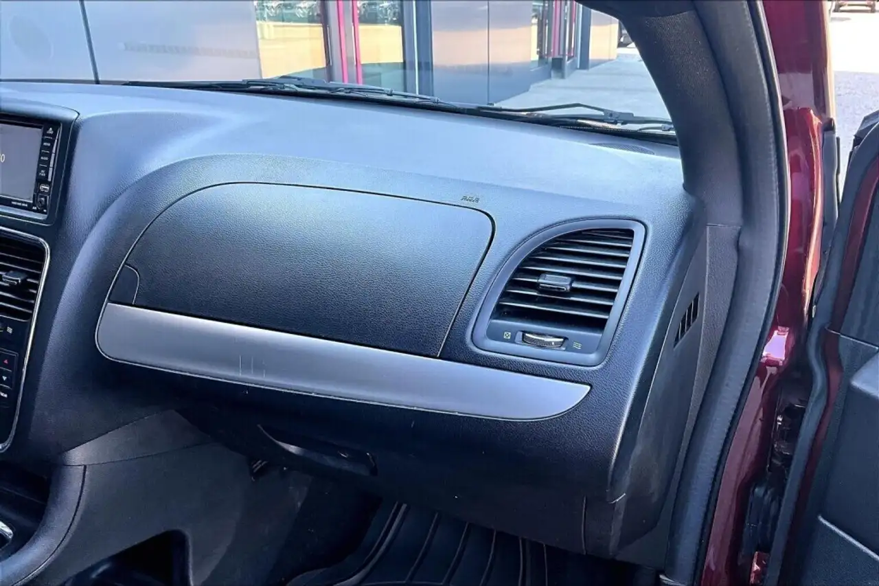 Dodge Grand Caravan fotografie Dodge Grand Caravan
