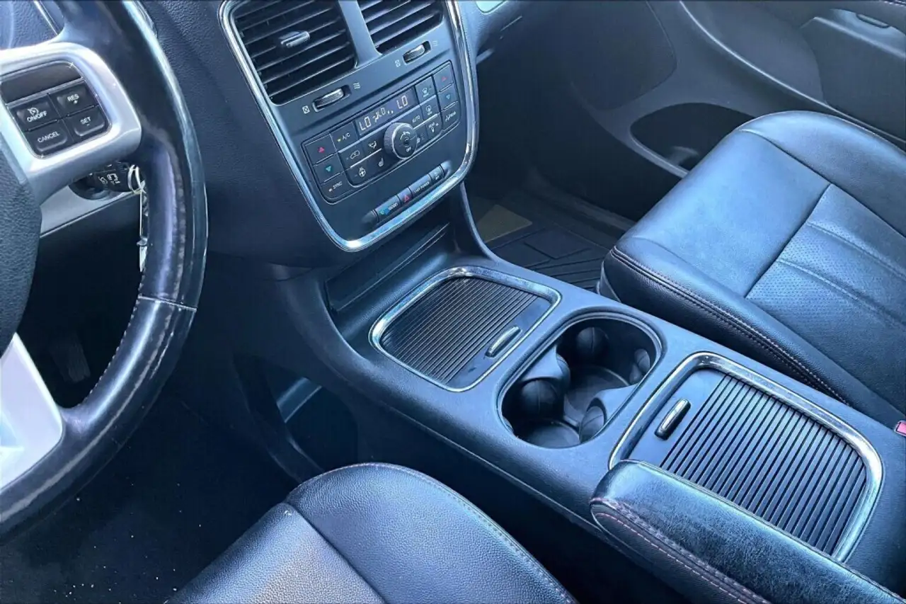 Dodge Grand Caravan fotografie Dodge Grand Caravan