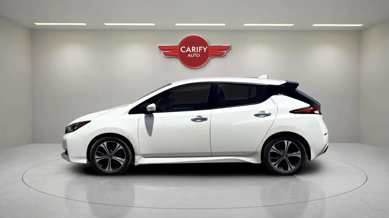 Nissan Leaf photo Nissan Leaf