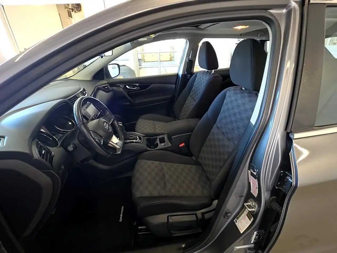 Nissan Qashqai снимка Nissan Qashqai
