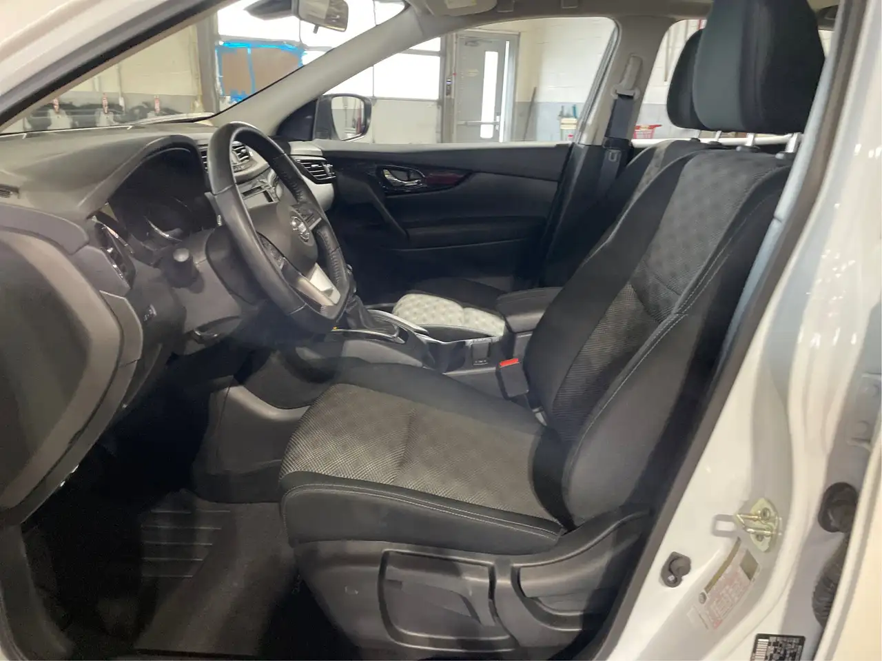 Nissan Qashqai снимка Nissan Qashqai