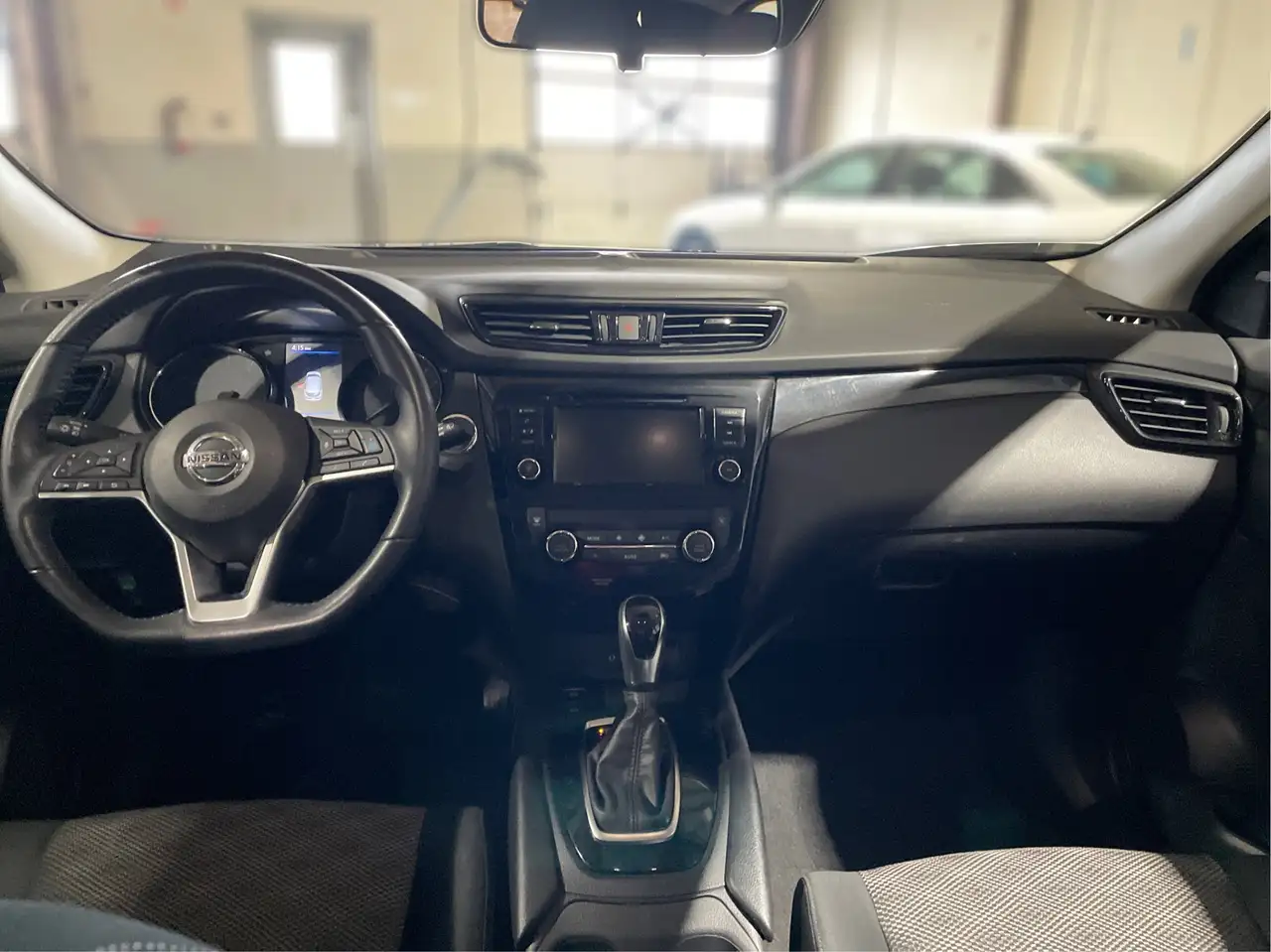 Nissan Qashqai снимка Nissan Qashqai