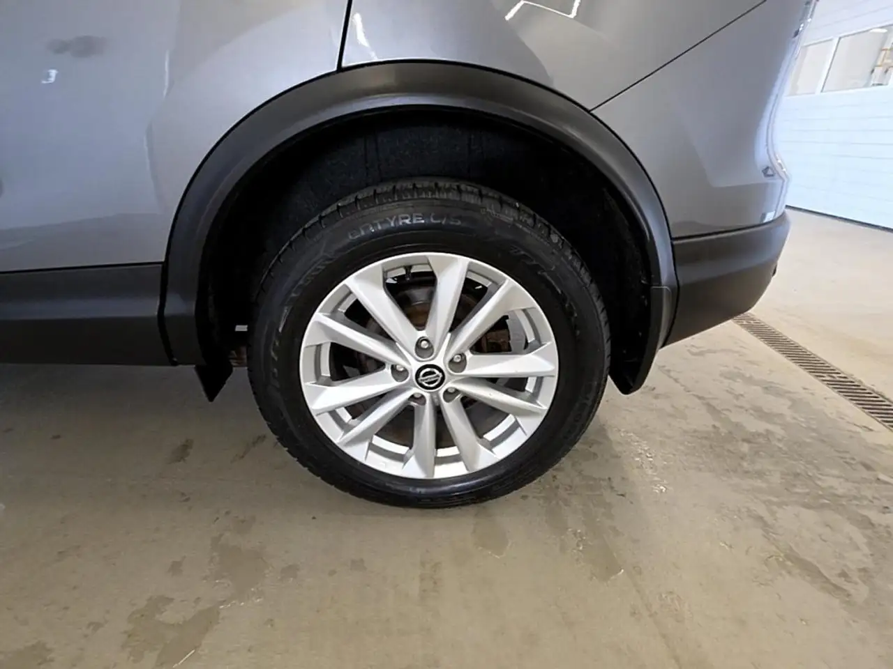 Nissan Qashqai снимка Nissan Qashqai