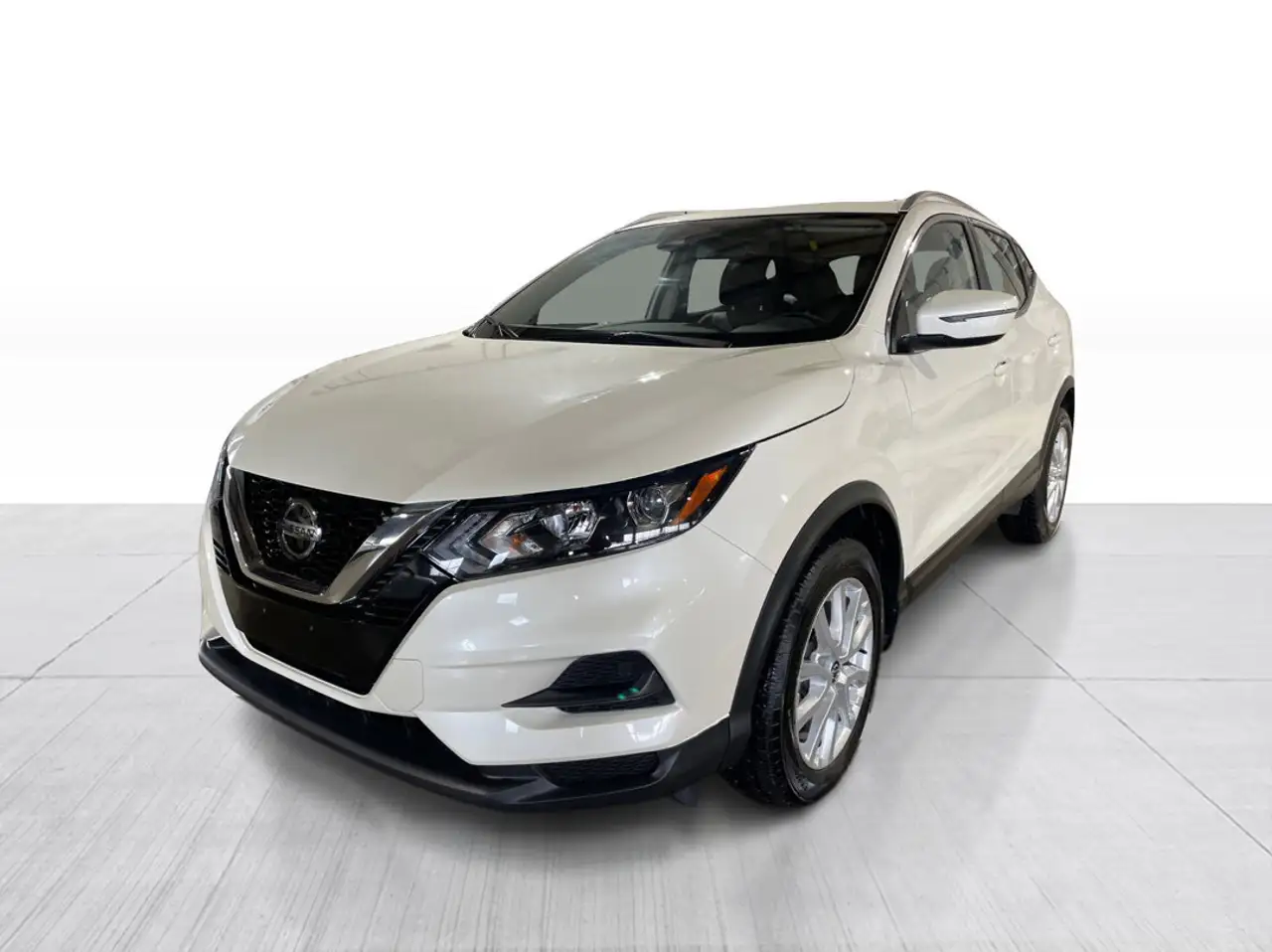 Nissan Qashqai снимка Nissan Qashqai