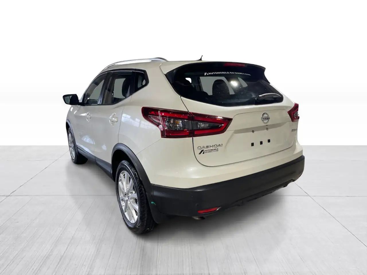 Nissan Qashqai снимка Nissan Qashqai