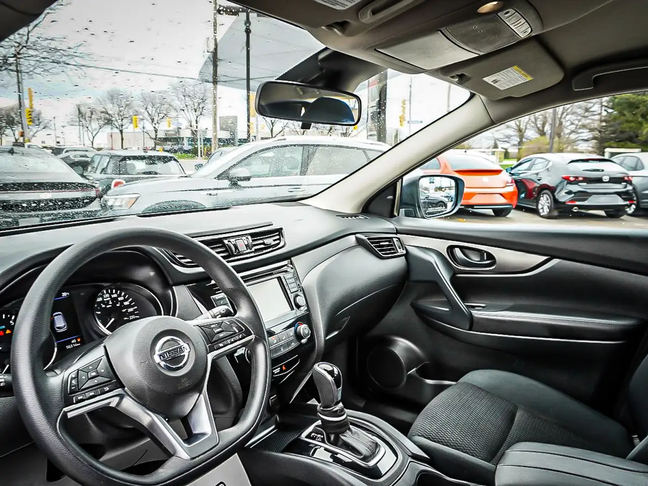 Nissan Qashqai снимка Nissan Qashqai