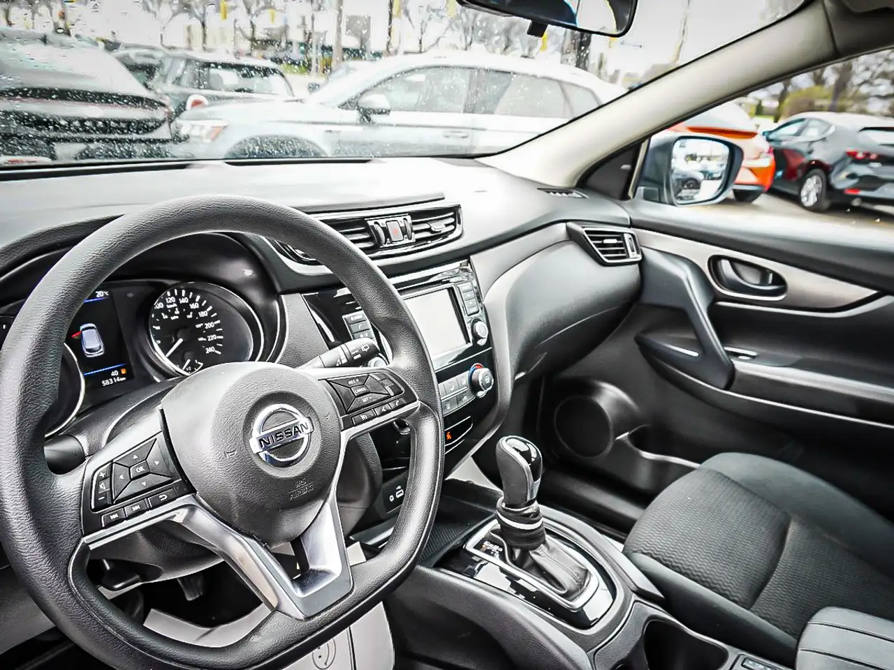 Nissan Qashqai снимка Nissan Qashqai