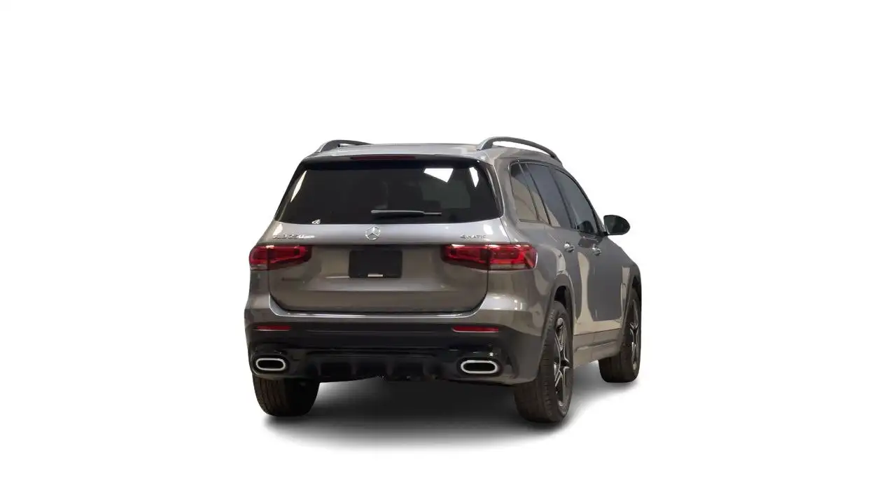 Mercedes-Benz GLB снимка Mercedes-Benz GLB