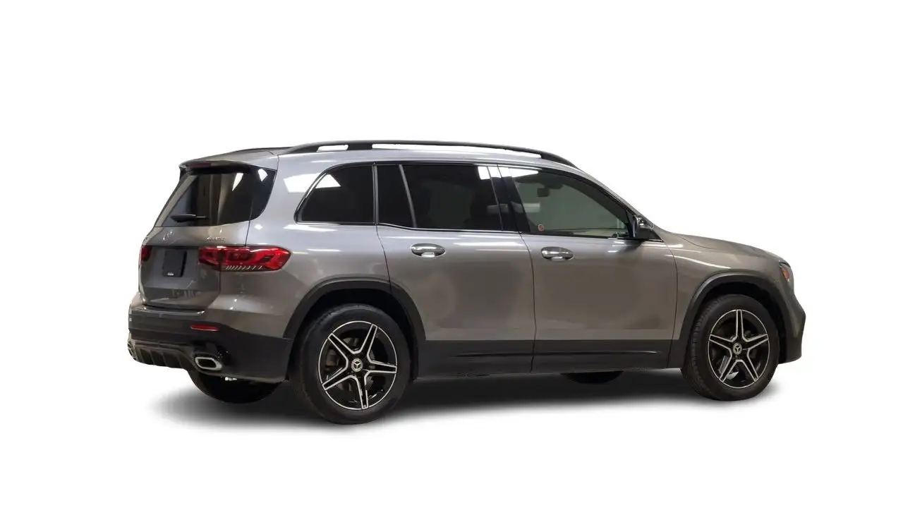 Mercedes-Benz GLB снимка Mercedes-Benz GLB