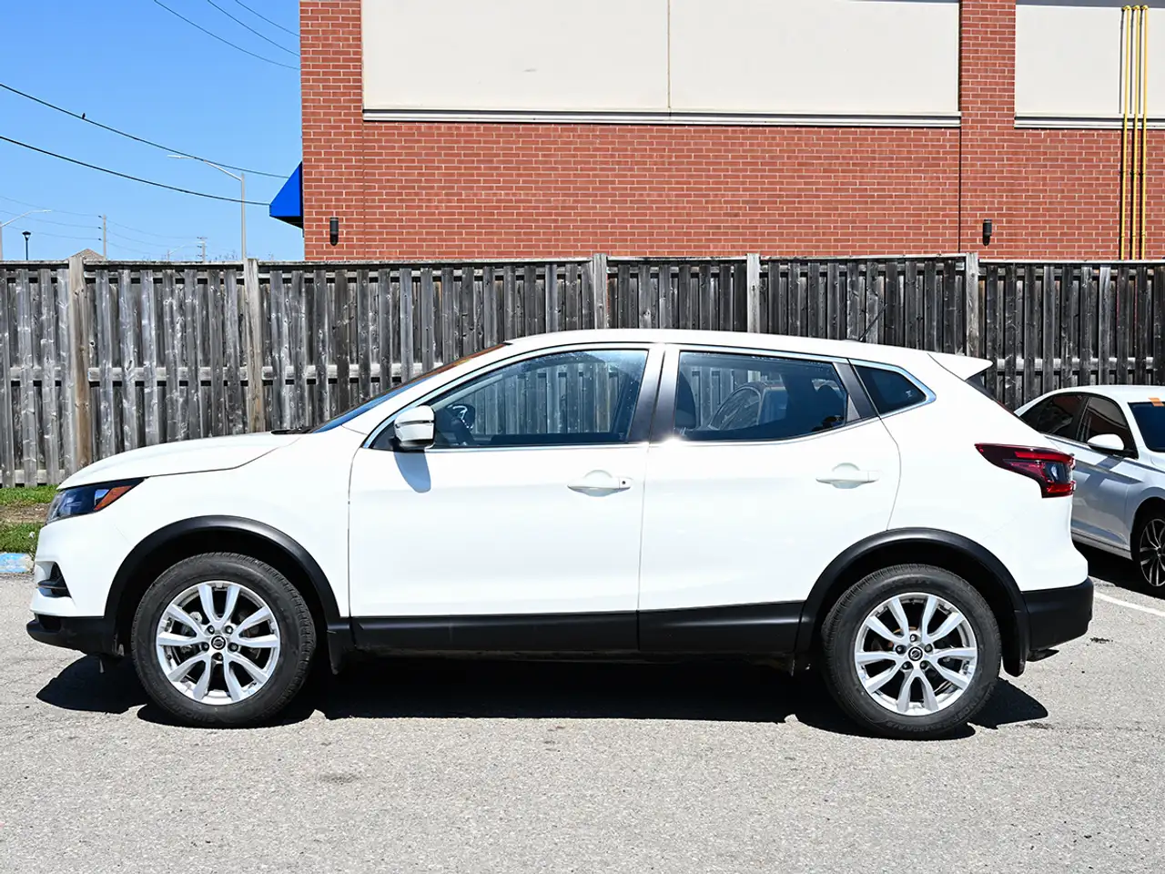 Nissan Qashqai снимка Nissan Qashqai