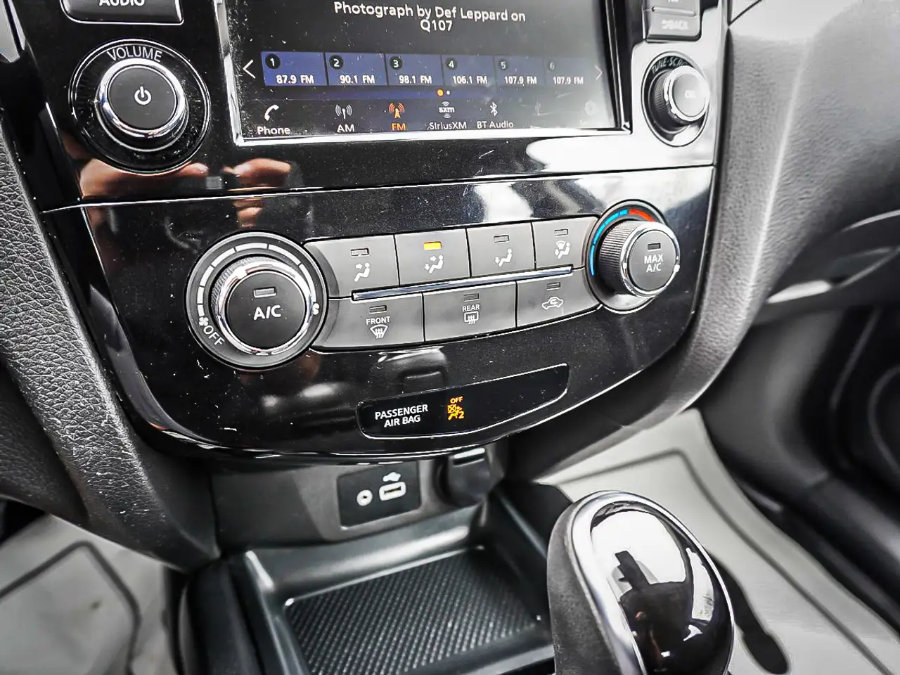 Nissan Qashqai снимка Nissan Qashqai