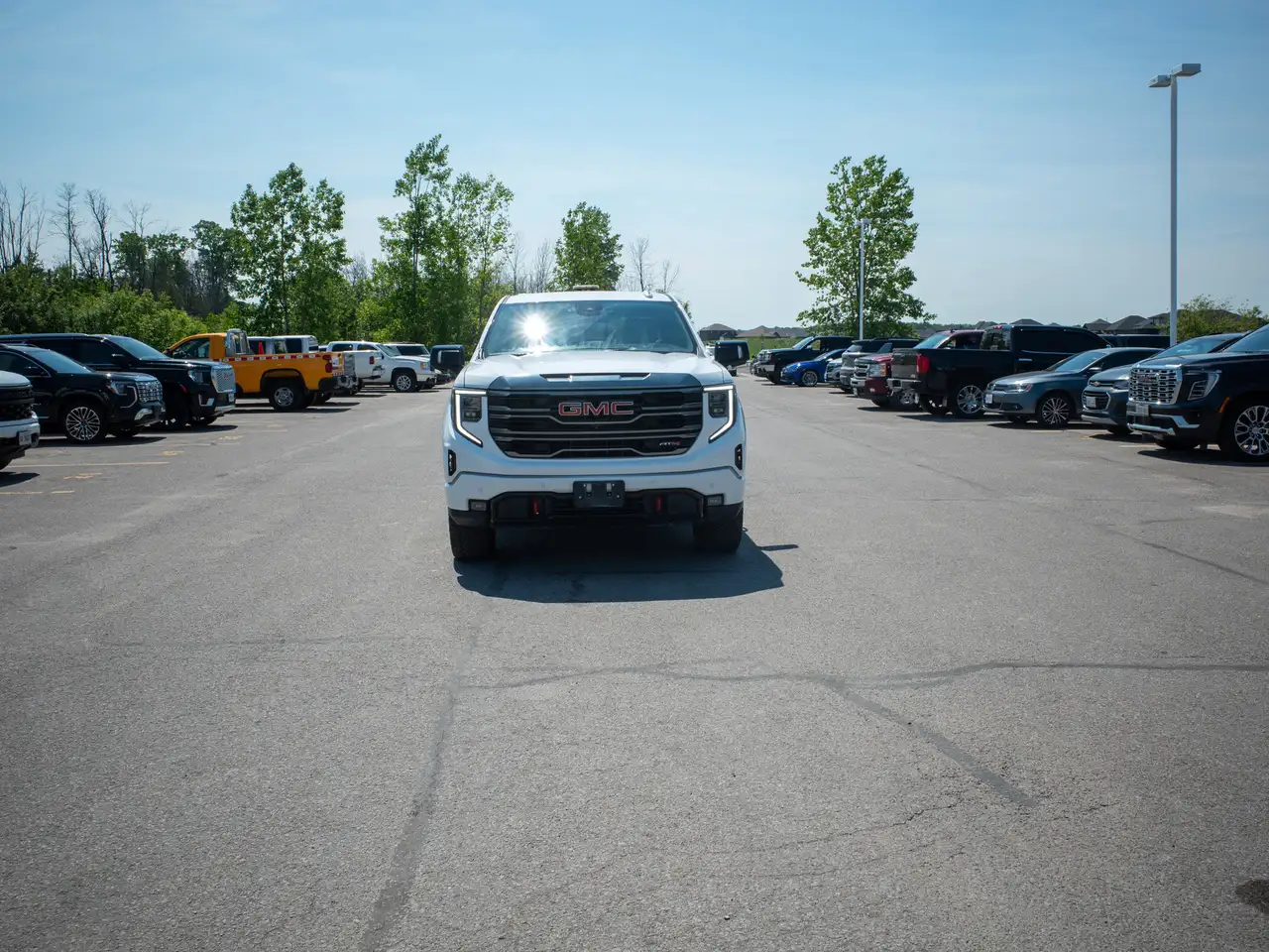 GMC Sierra 1500 photo GMC Sierra 1500