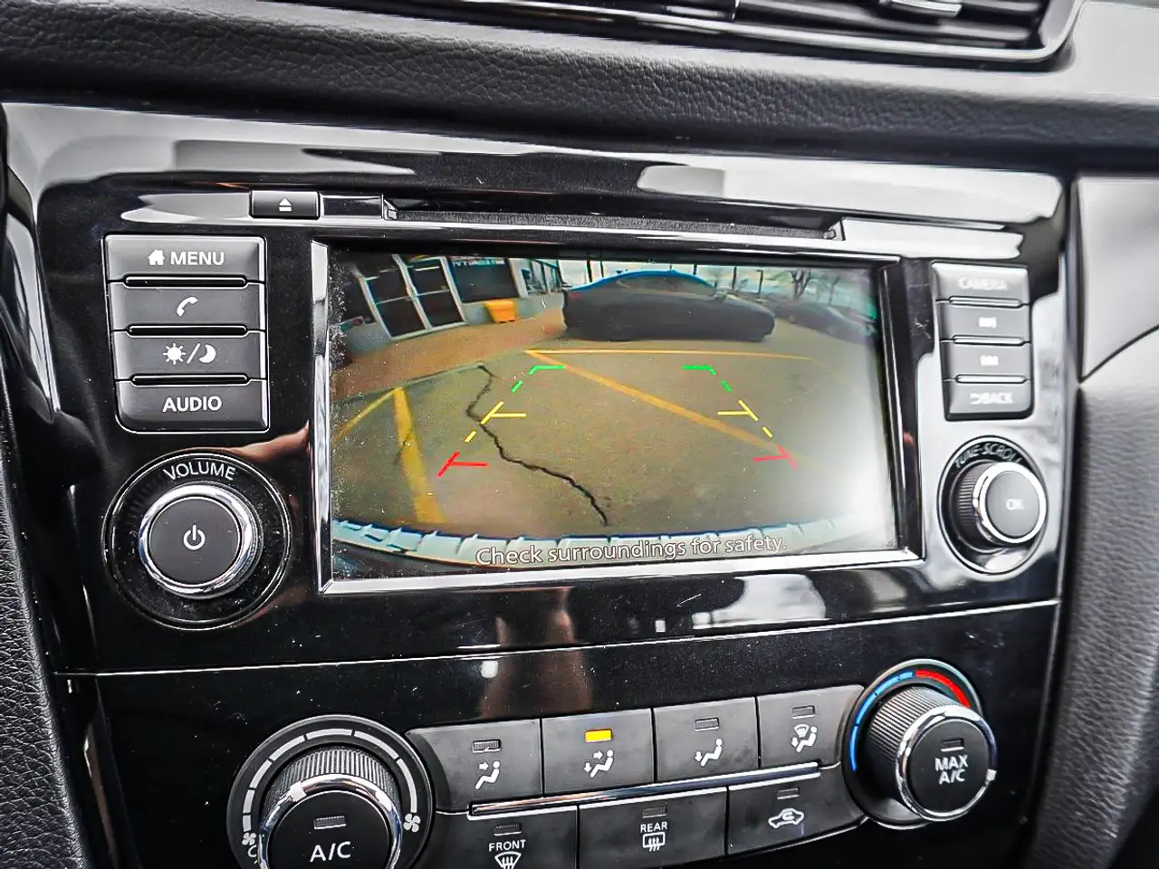 Nissan Qashqai снимка Nissan Qashqai