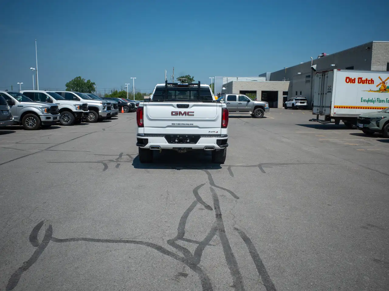 GMC Sierra 1500 photo GMC Sierra 1500