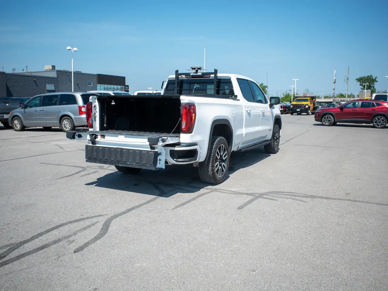 GMC Sierra 1500 photo GMC Sierra 1500