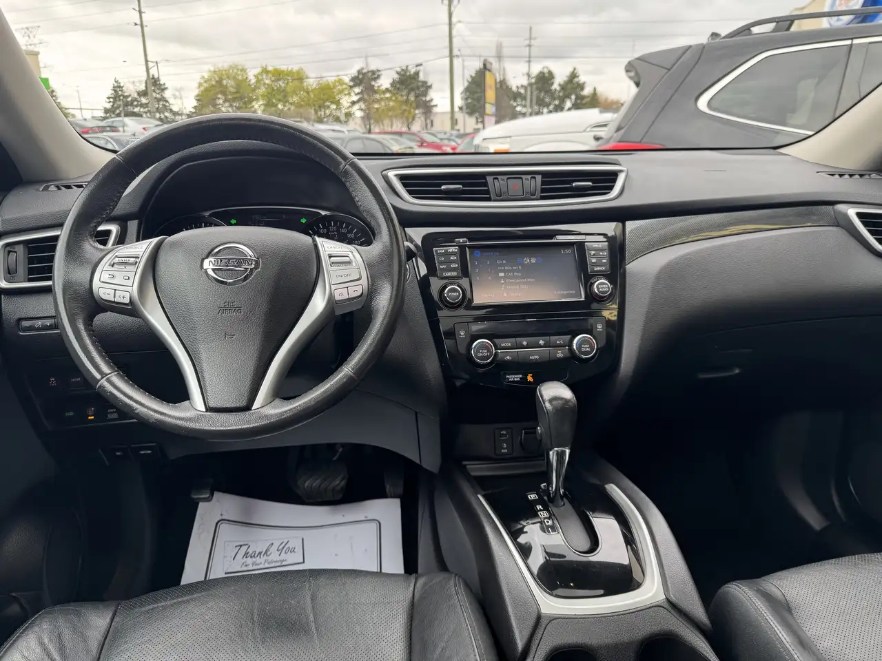 Nissan Rogue снимка Nissan Rogue