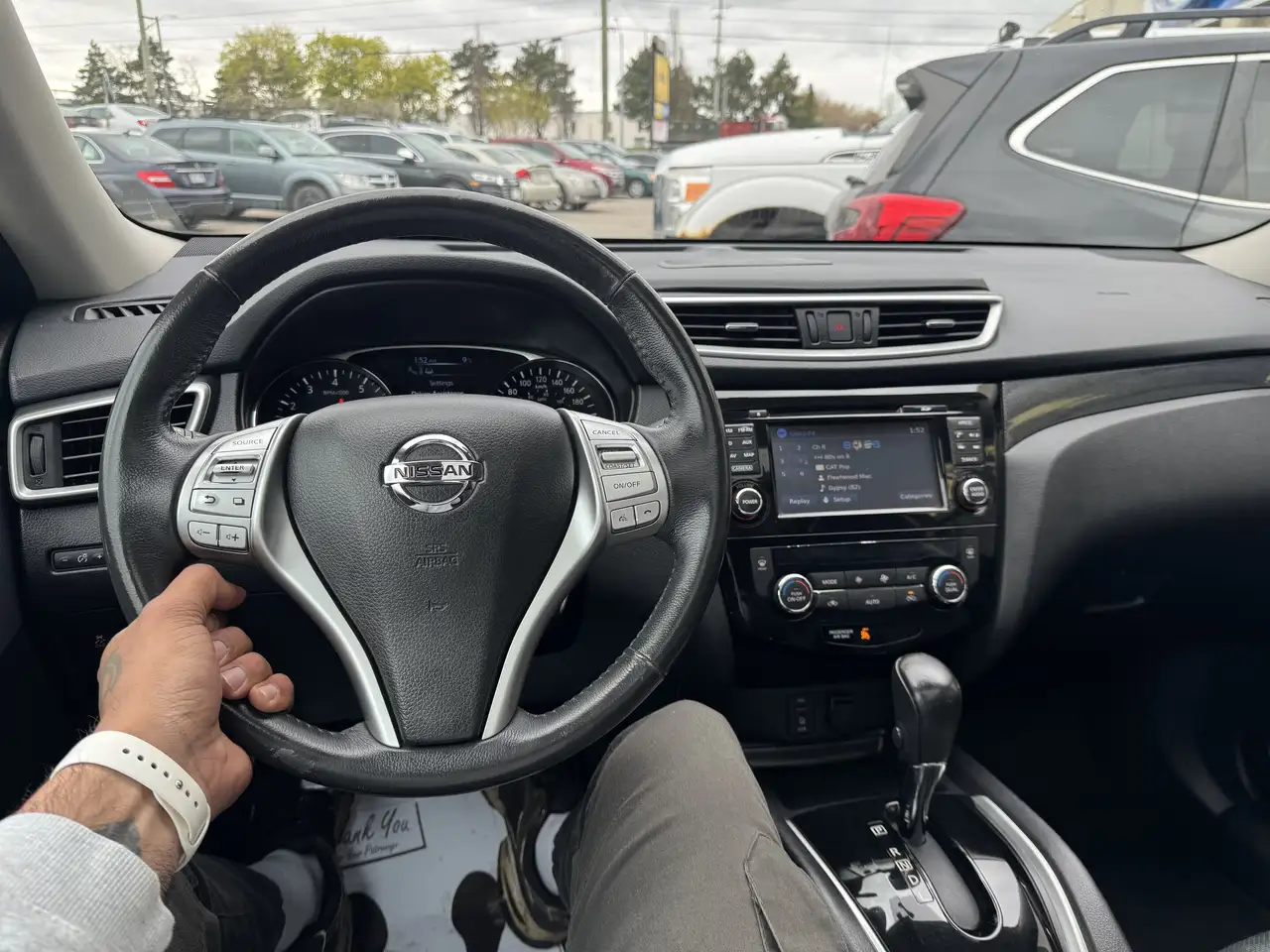 Nissan Rogue снимка Nissan Rogue