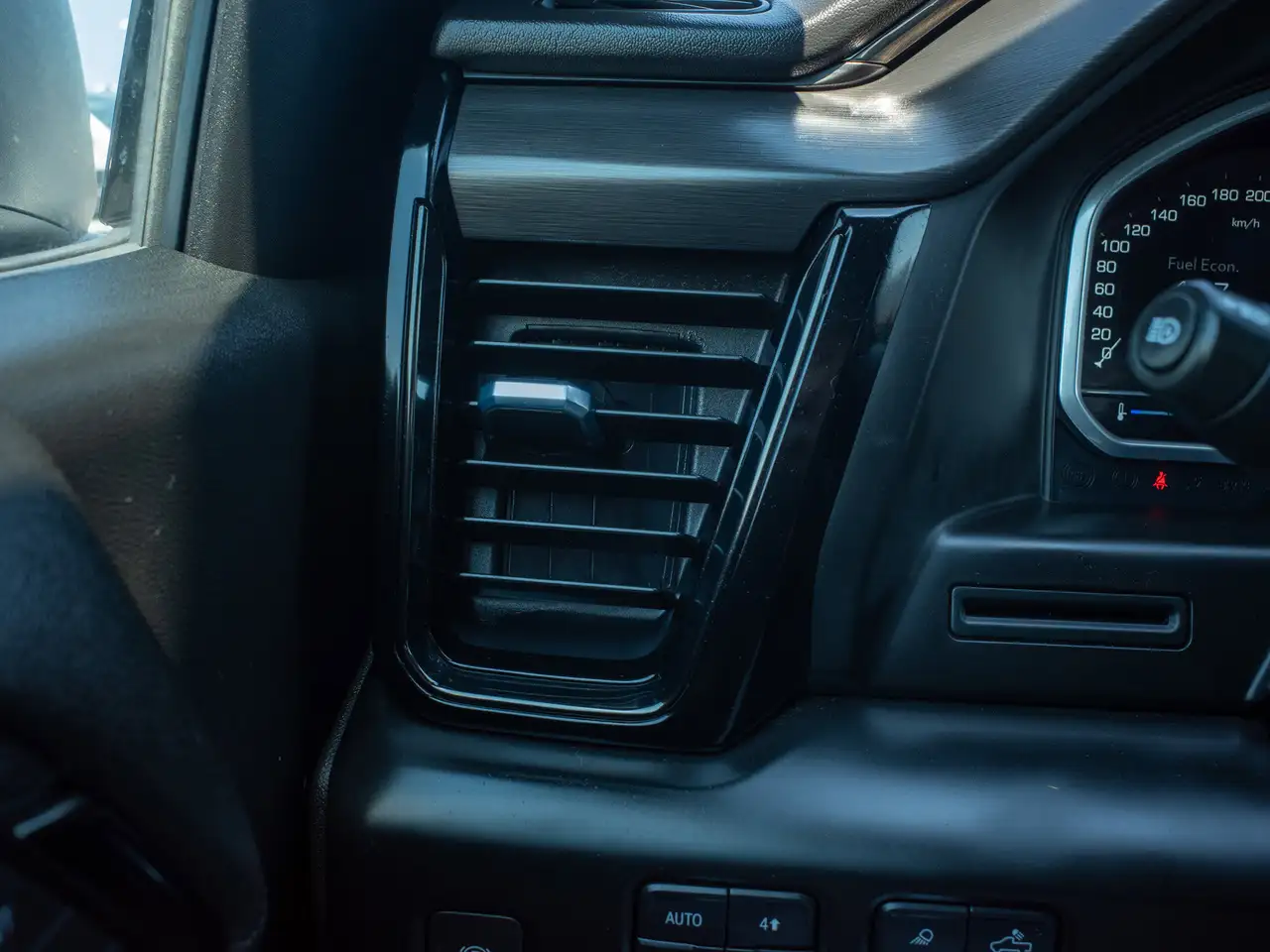 GMC Sierra 1500 photo GMC Sierra 1500