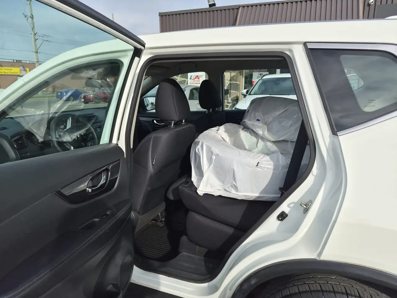 Nissan Rogue снимка Nissan Rogue