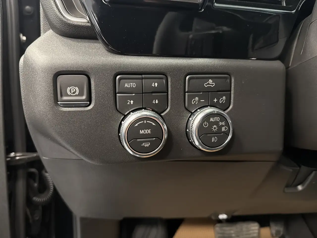 GMC Sierra 1500 photo GMC Sierra 1500