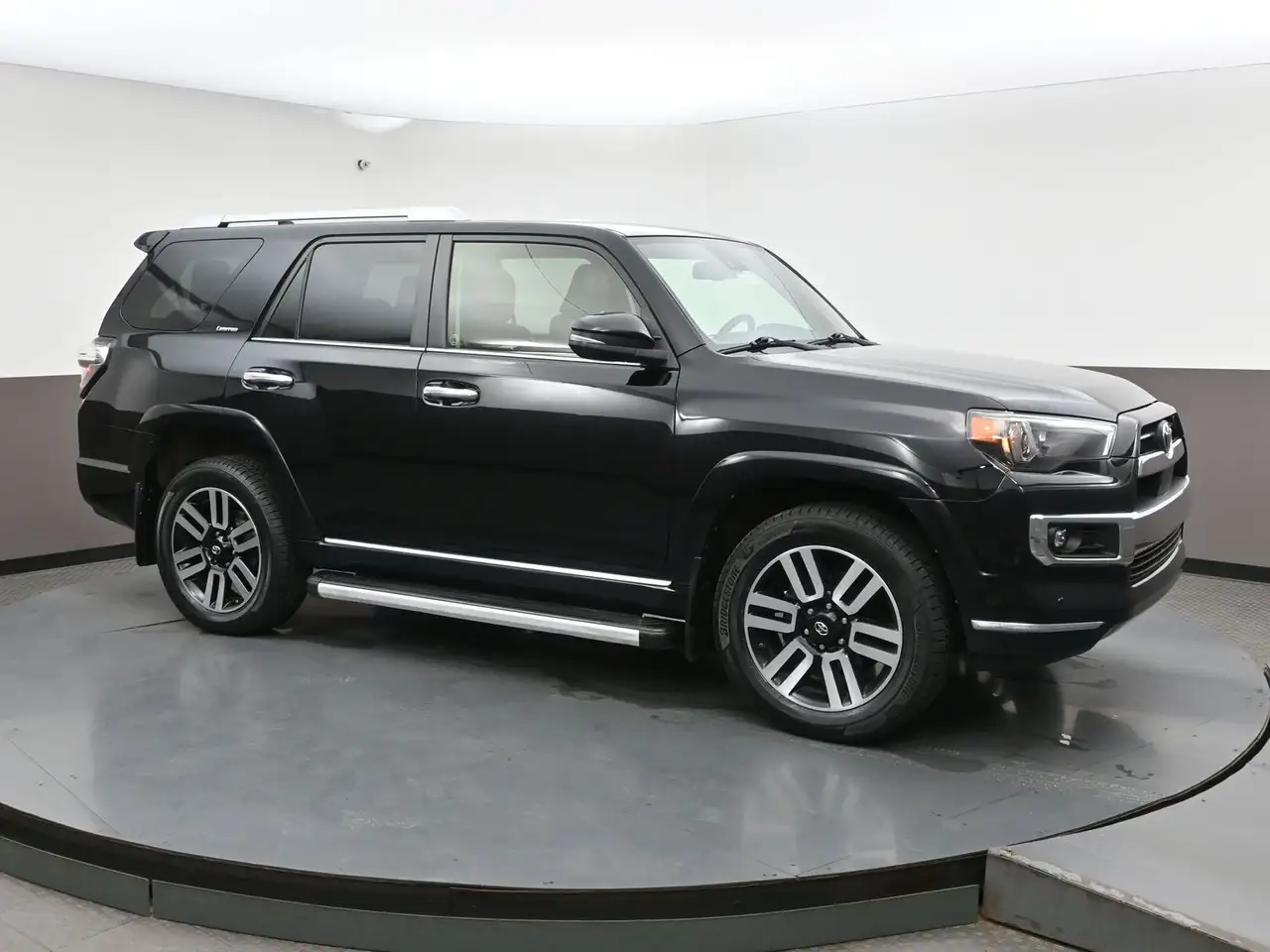 Toyota 4-Runner снимка Toyota 4-Runner