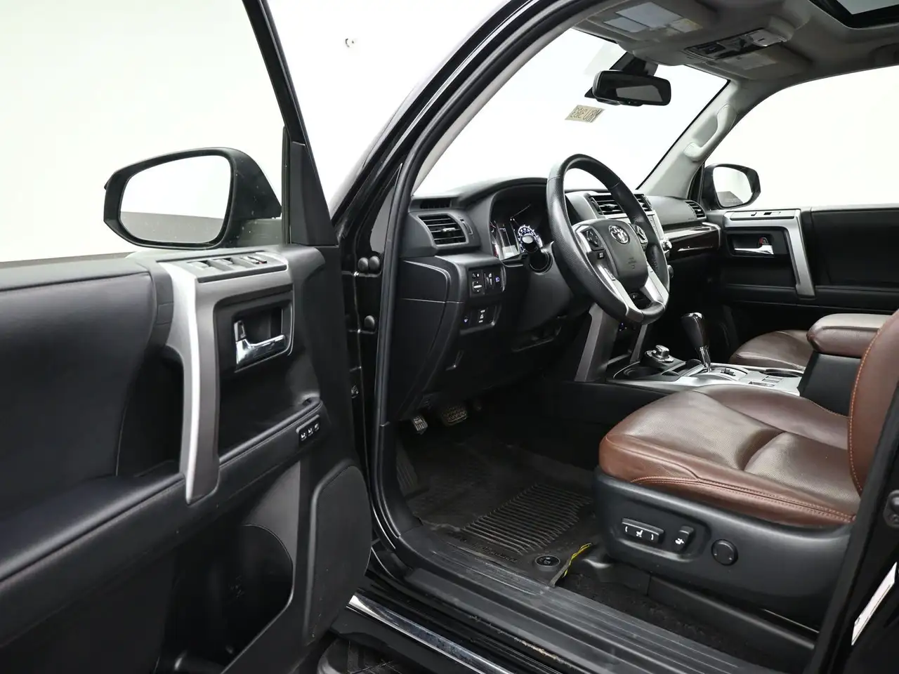 Toyota 4-Runner снимка Toyota 4-Runner