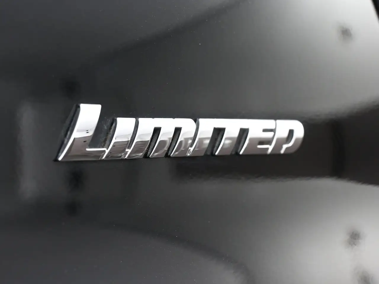 Toyota 4-Runner снимка Toyota 4-Runner