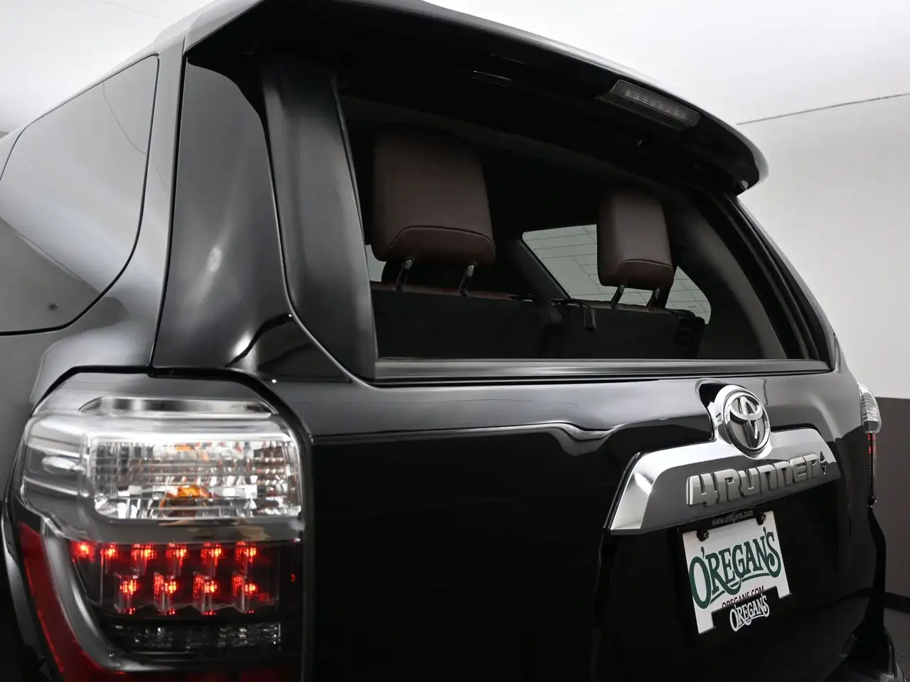 Toyota 4-Runner снимка Toyota 4-Runner