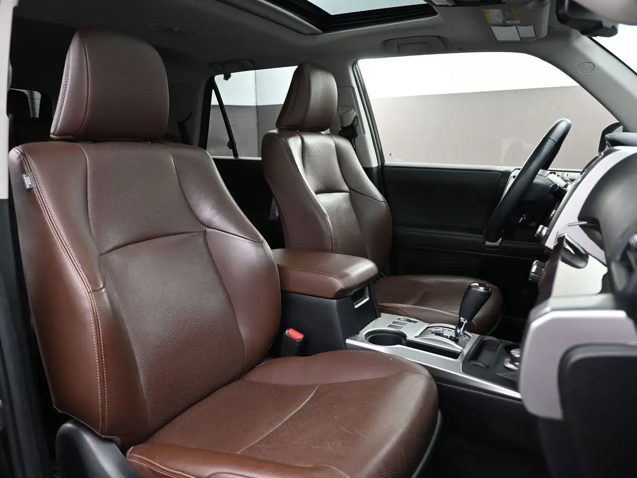 Toyota 4-Runner снимка Toyota 4-Runner