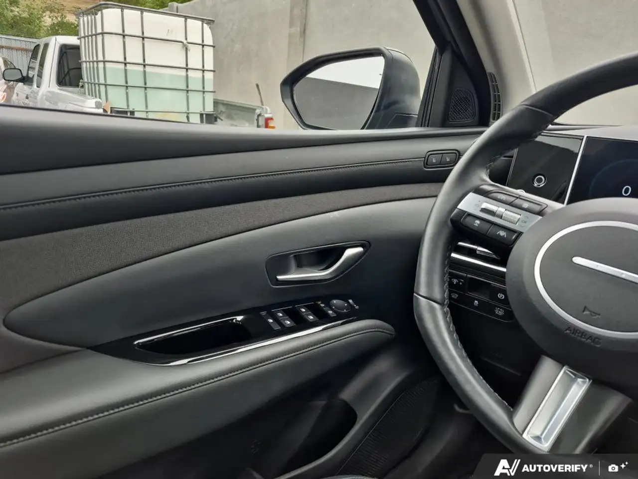 Hyundai TUCSON photo Hyundai TUCSON
