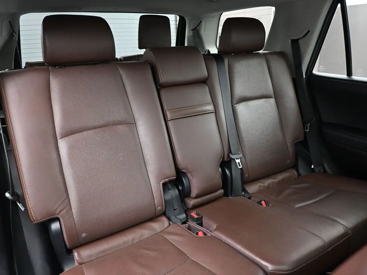 Toyota 4-Runner снимка Toyota 4-Runner