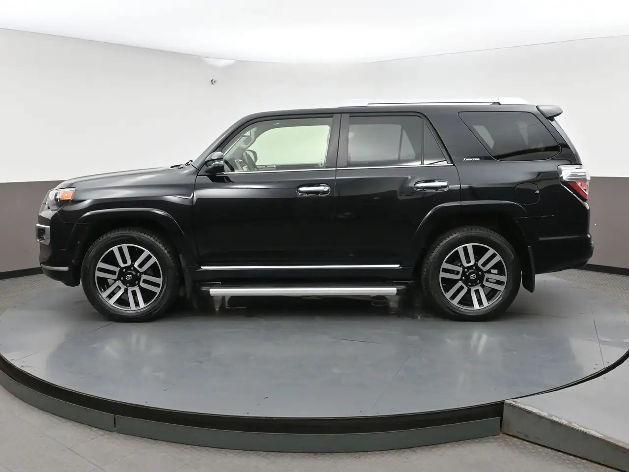 Toyota 4-Runner снимка Toyota 4-Runner