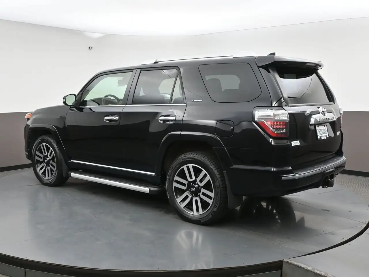 Toyota 4-Runner снимка Toyota 4-Runner