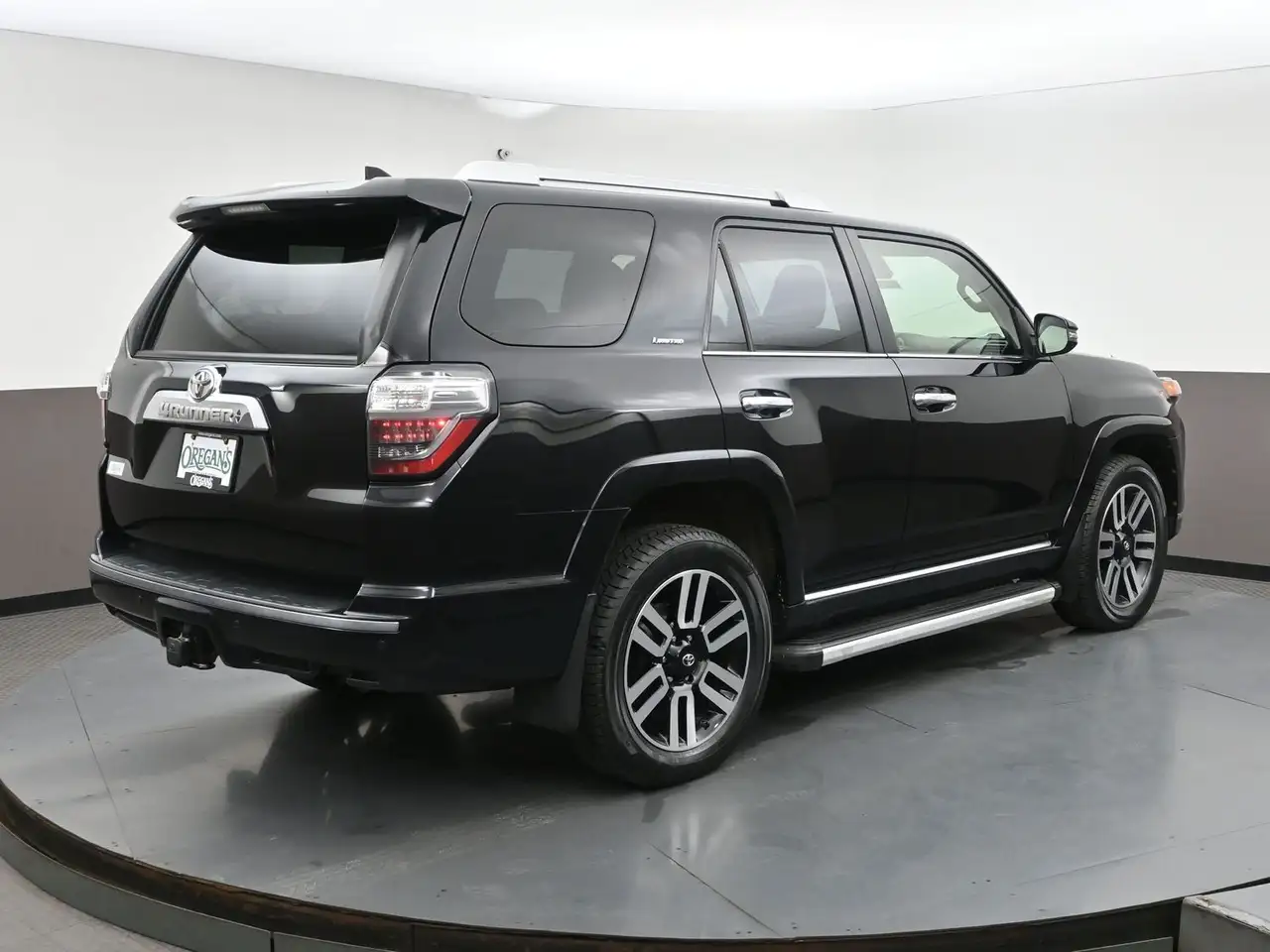 Toyota 4-Runner снимка Toyota 4-Runner